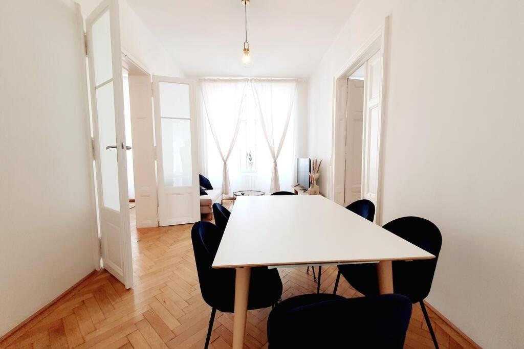 Savoir Vivre Apartments Rosinagasse Wien Exteriör bild