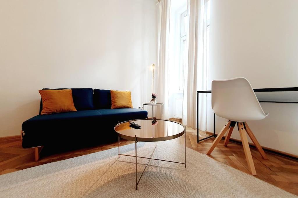 Savoir Vivre Apartments Rosinagasse Wien Rum bild